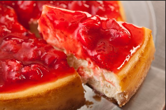 cheesecake-me-aroma-vanilias-fraoula-marmelada-sintages-zaxaroplastiki-glika-eisaimonadikigr
